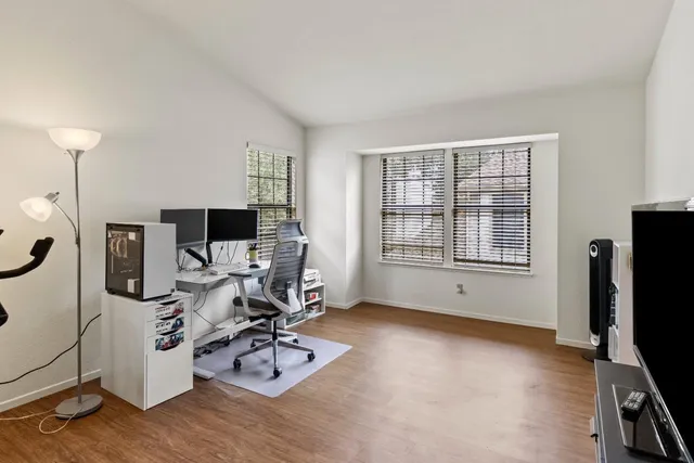 $315,000 | 3900 Park Cir Lane, Unit B, Carmichael, CA 95608