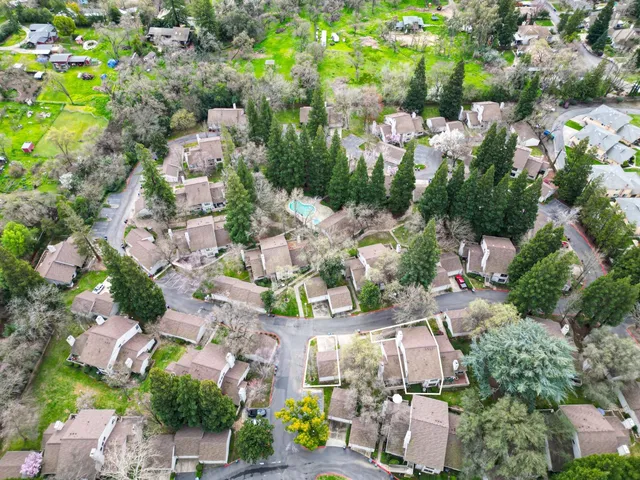 $315,000 | 3900 Park Cir Lane, Unit B, Carmichael, CA 95608