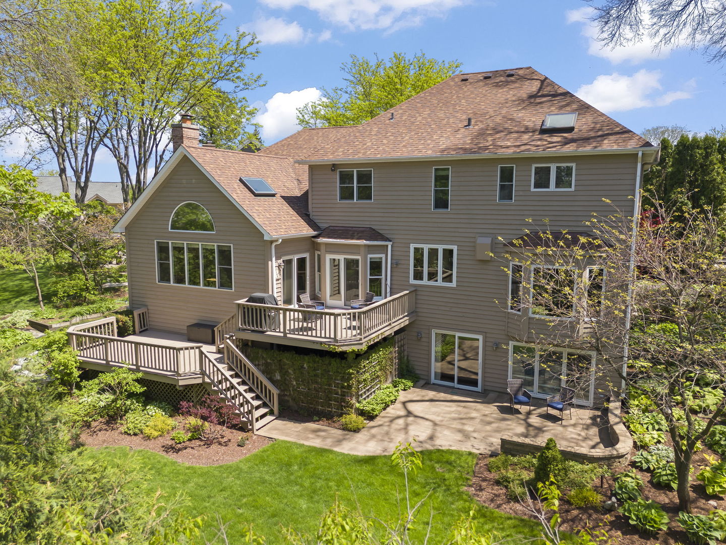1262 Midwest Lane Wheaton, IL 60189 - Photo 2 of 45