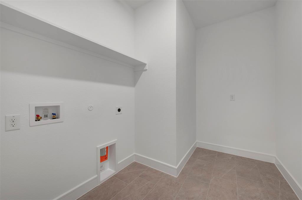 1004 Ashcroft Lane Justin, TX 76247 - Photo 24 of 39