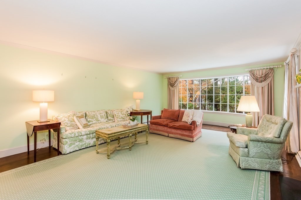 282 Concord Road Longmeadow, MA 01106 - Photo 5 of 36 Gallery Image 5