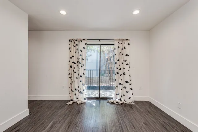 $169,900 | 935 La Posada Drive, Unit 156, Austin, TX 78752