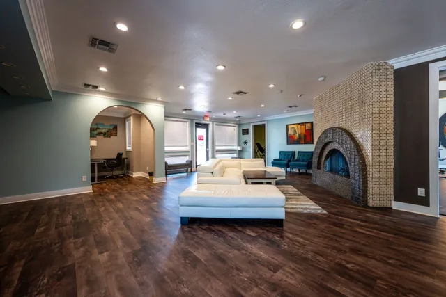 $161,900 | 935 La Posada Drive, Unit 156, Austin, TX 78752