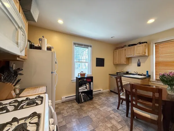 $2,600 | 295 Allston Street, Unit 1, Cambridge, MA 02139