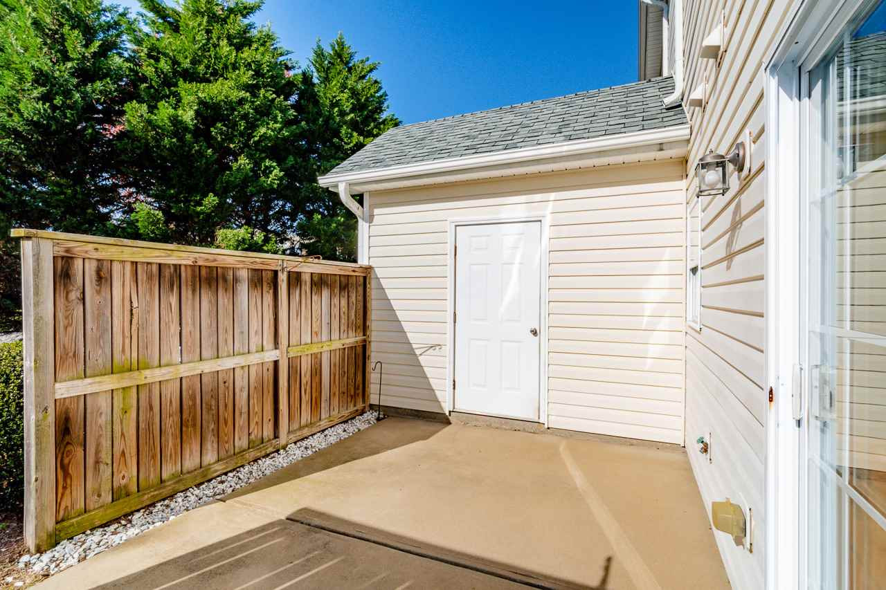 2110 Piney Brook Road, Unit 103 Raleigh, NC 27614 - Photo 23 of 25 Deck area