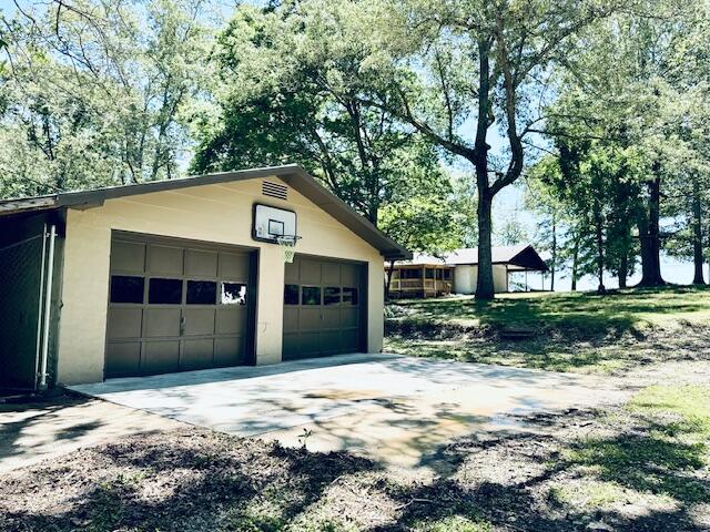 7015 Gamble Road Birchwood, TN 37308 - Photo 23 of 36 Separate large garage