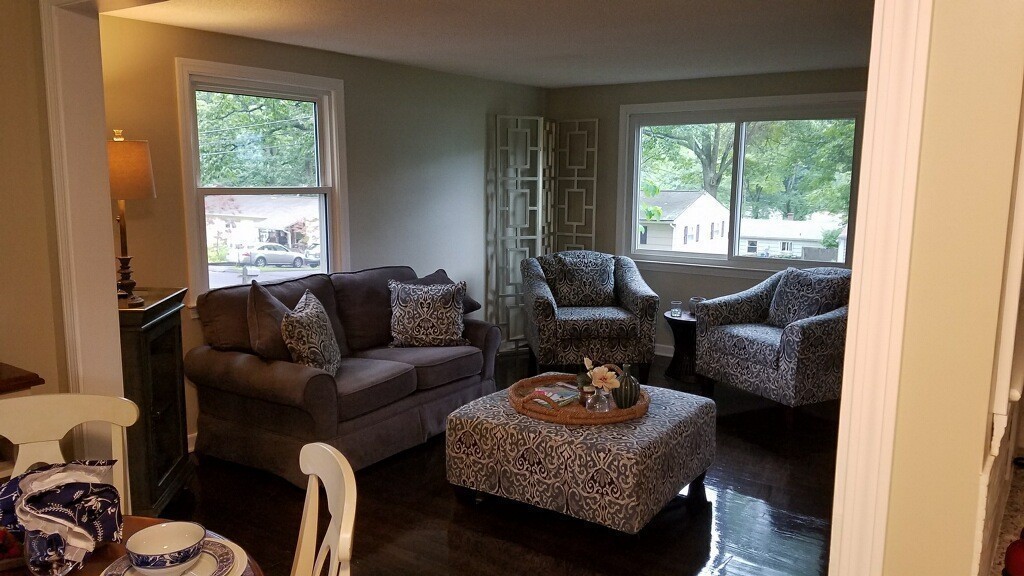 141 Regal Street Springfield, MA 01118 - Photo 8 of 28