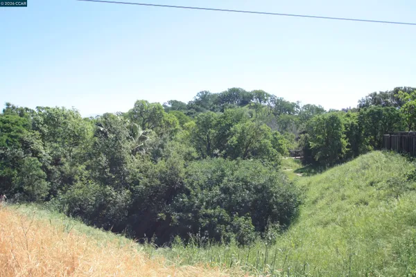 $579,000 | 1509 Ashwood Drive, Martinez, CA 94553