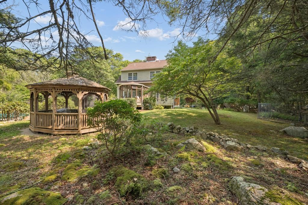 840 Lake Road Tiverton, RI 02878 - Photo 18 of 37 Gallery Image 18