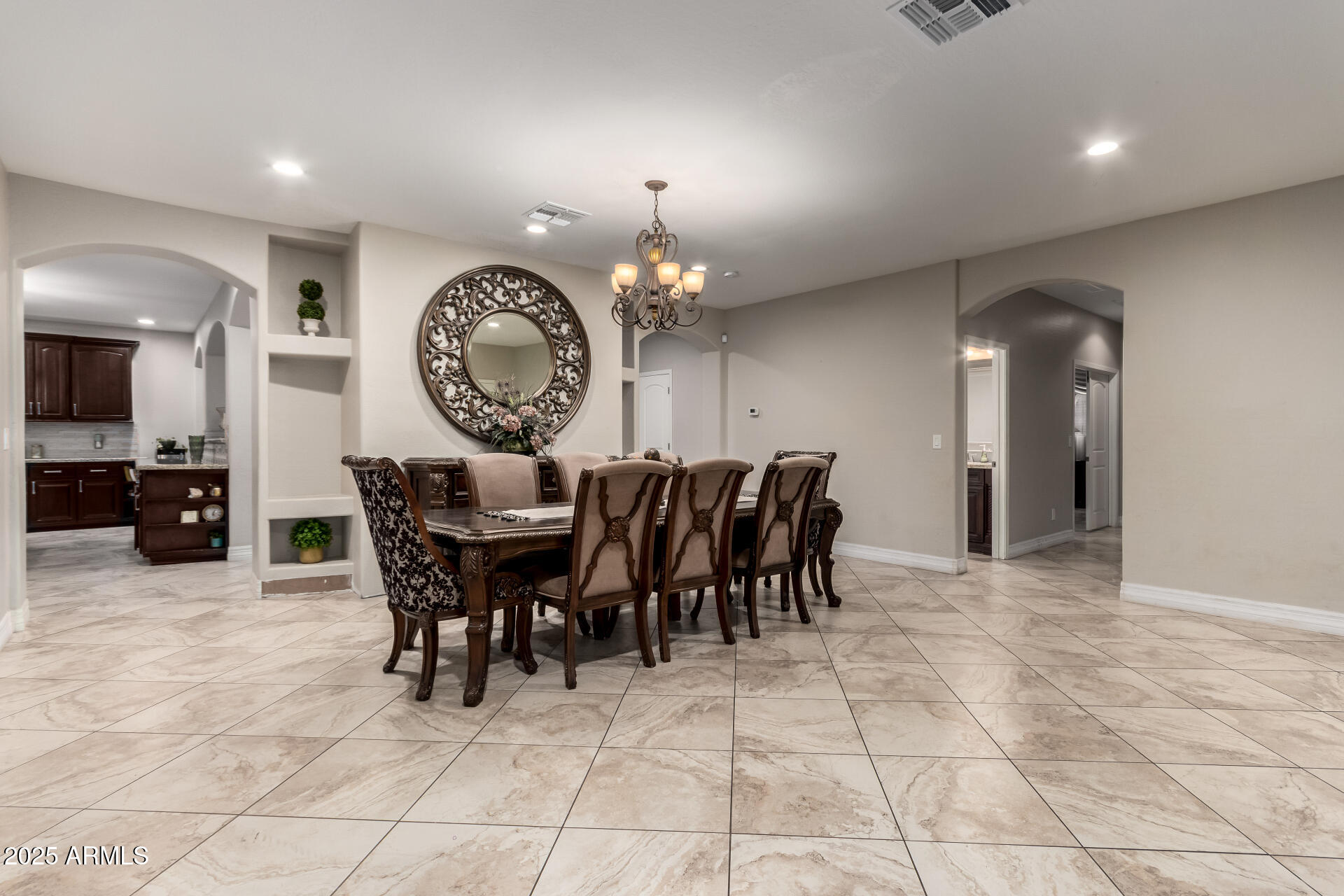 6344 West Lamar Road Glendale, AZ 85301 - Photo 15 of 37 a view of a dining room with furniture