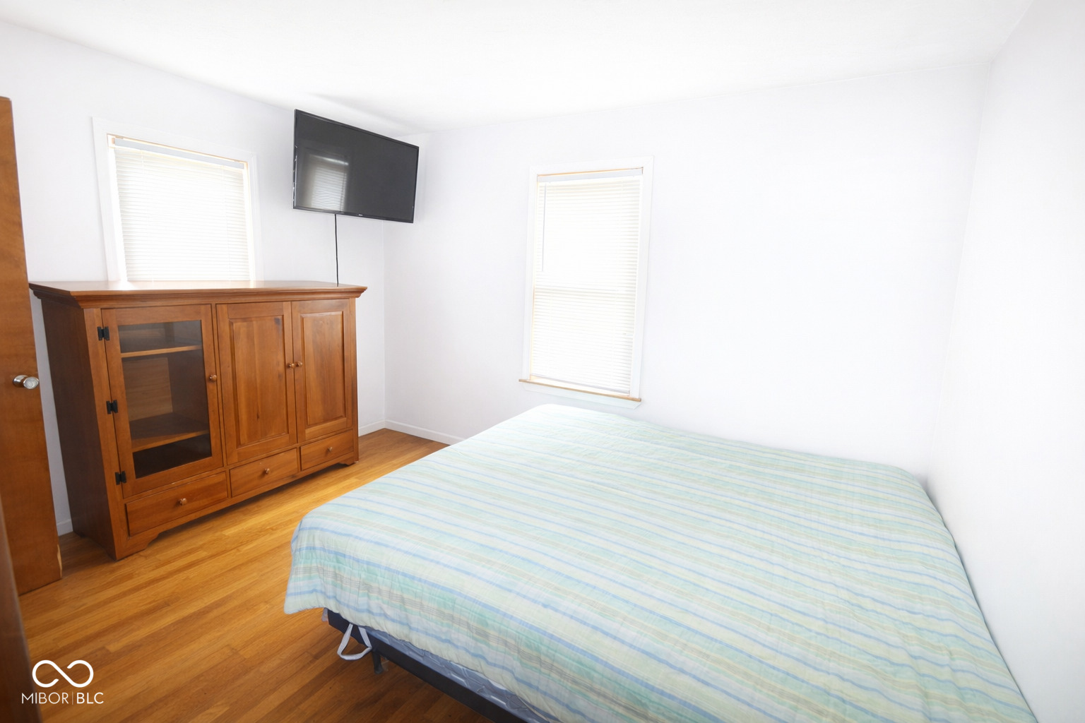 8225 Crawfordsville Road Indianapolis, IN 46214 - Photo 8 of 12