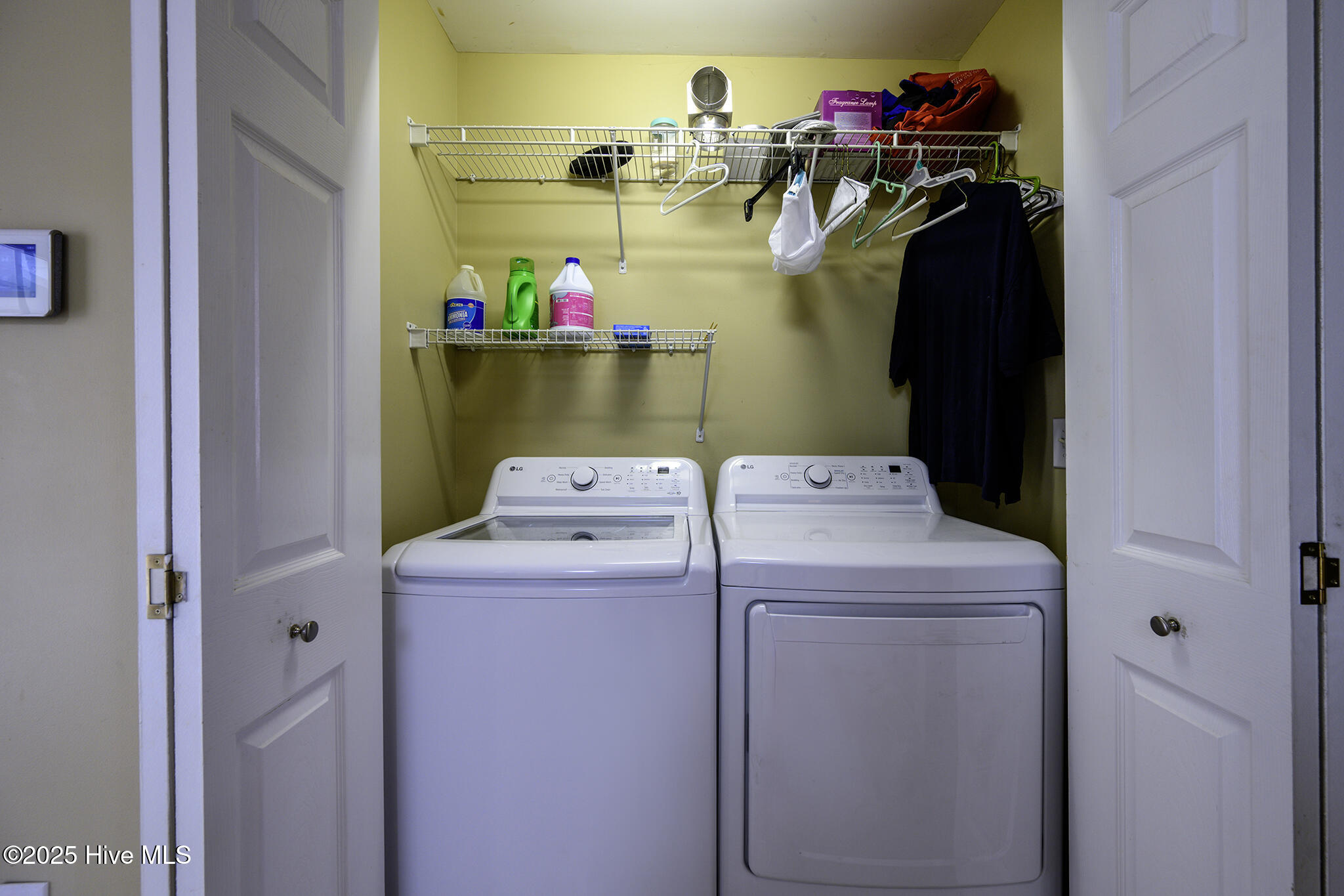 1158 Tebo Road New Bern, NC 28562 - Photo 33 of 46 Laundry Closet