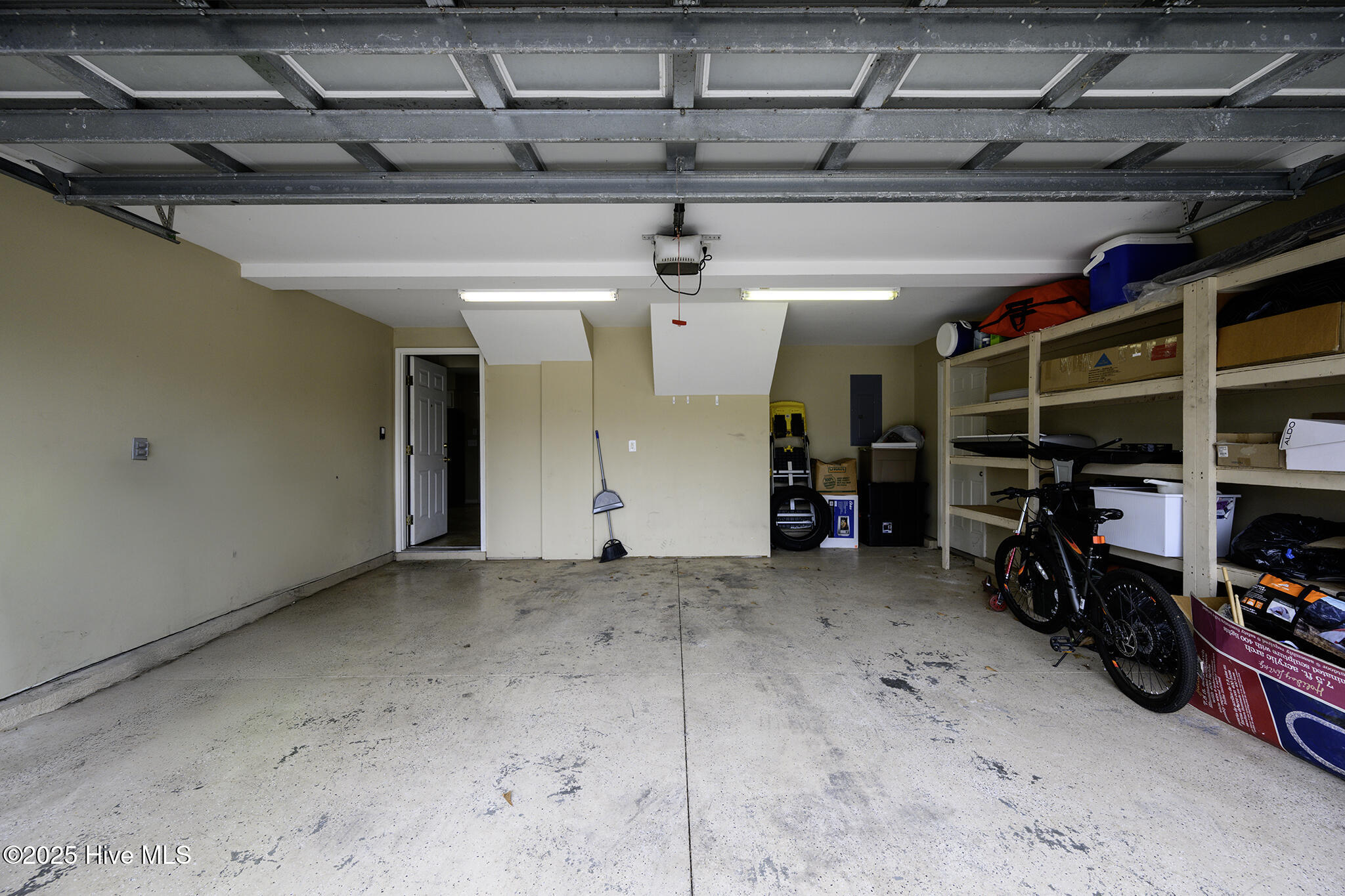 1158 Tebo Road New Bern, NC 28562 - Photo 34 of 46 Attached Garage