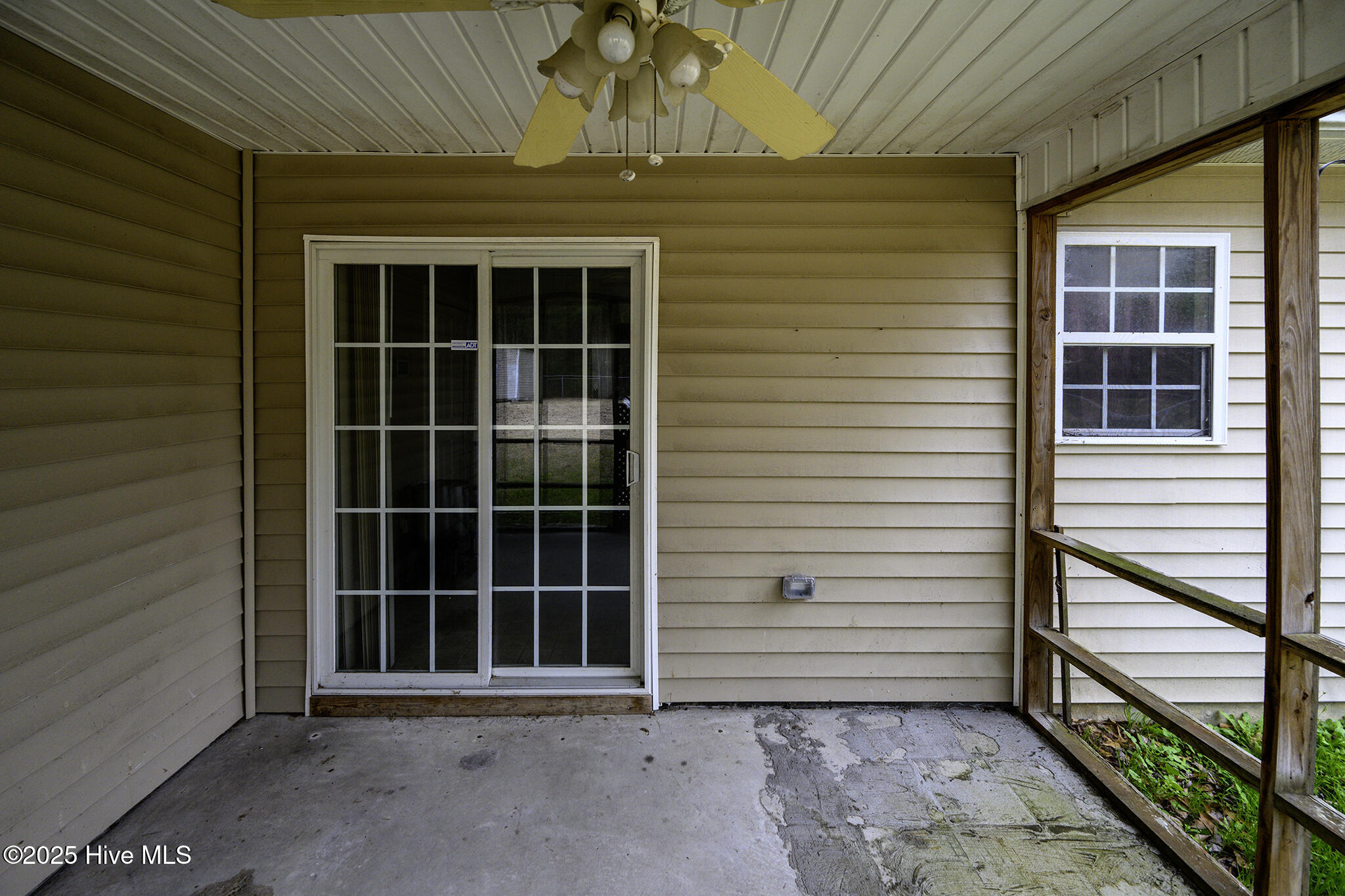 1158 Tebo Road New Bern, NC 28562 - Photo 35 of 46 Screened Porch