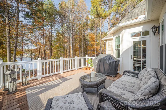 a view of outdoor space yard and patio