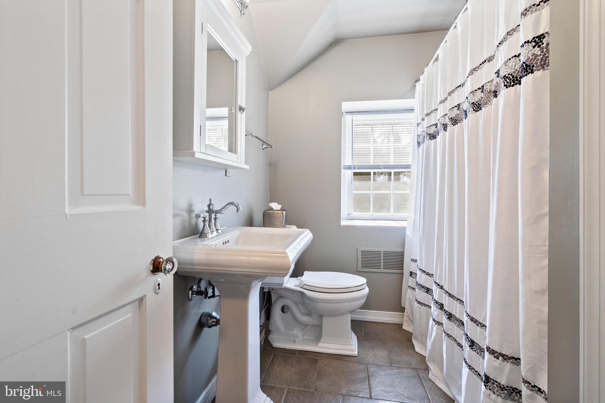 7811 Froebel Road Glenside, PA 19038 - Photo 37 of 49 Gallery Image 37