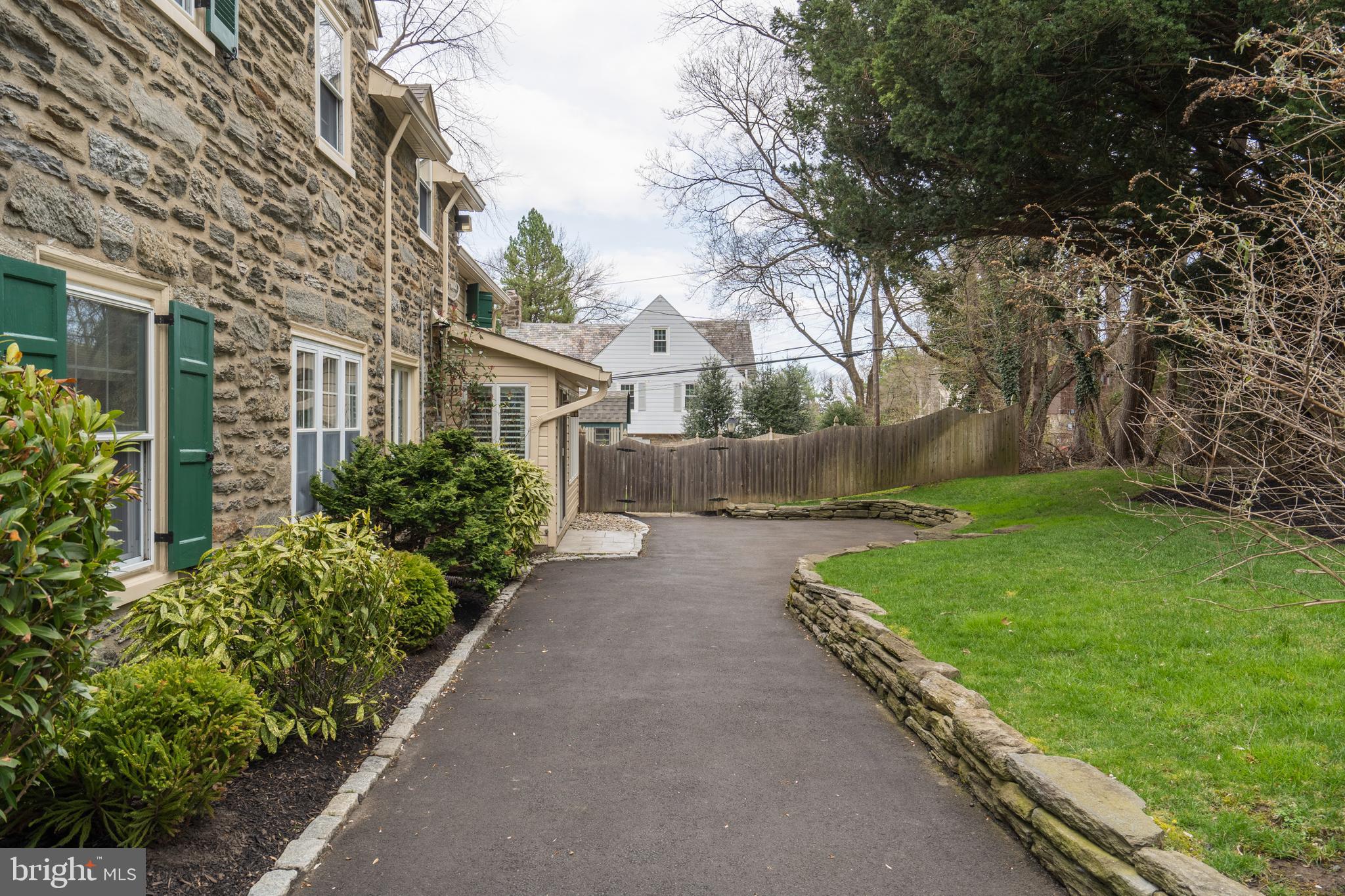 7811 Froebel Road Glenside, PA 19038 - Photo 7 of 49 Gallery Image 7