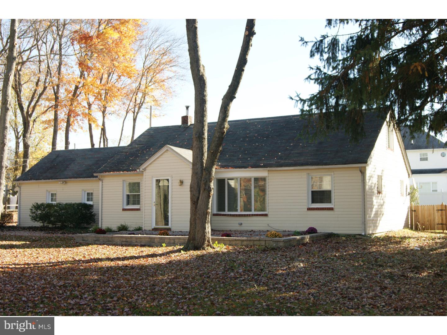 443 New Road Southampton, PA 18966 - Photo 2 of 20 Exterior Front