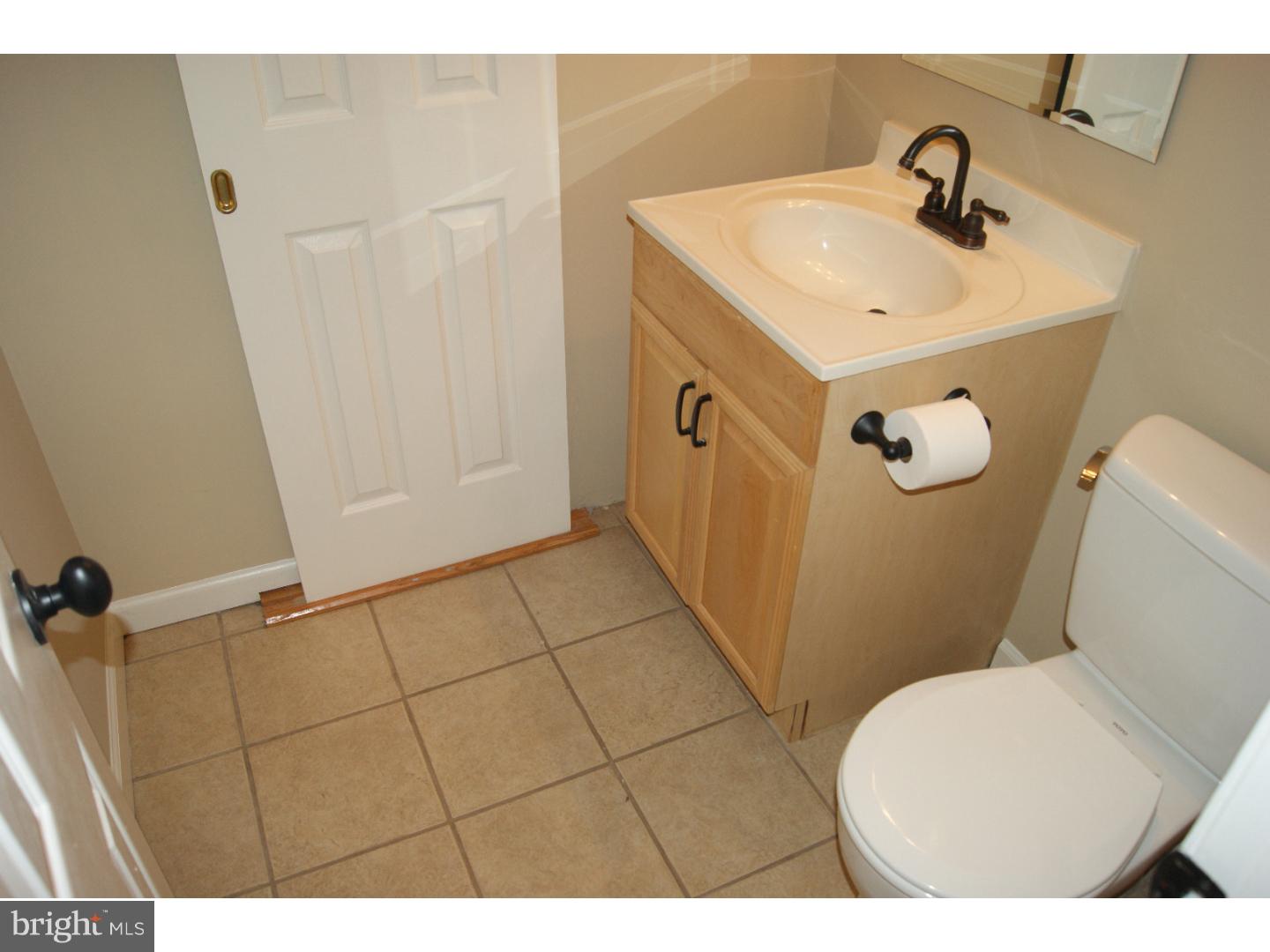 443 New Road Southampton, PA 18966 - Photo 14 of 20 Half Bath