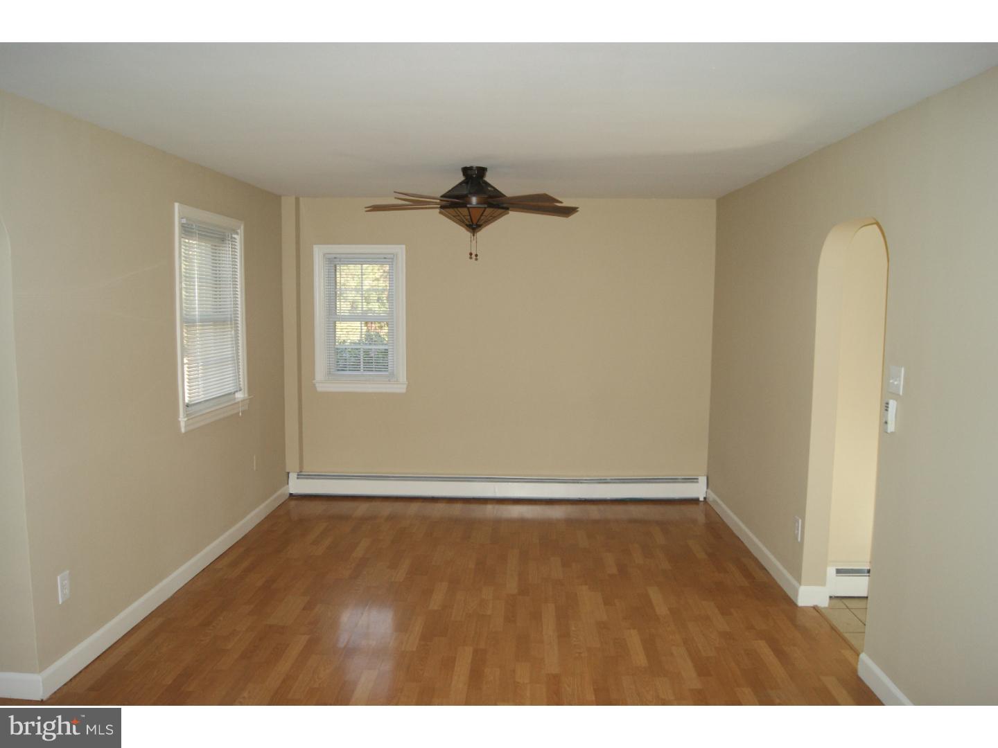 443 New Road Southampton, PA 18966 - Photo 10 of 20 Dining Room