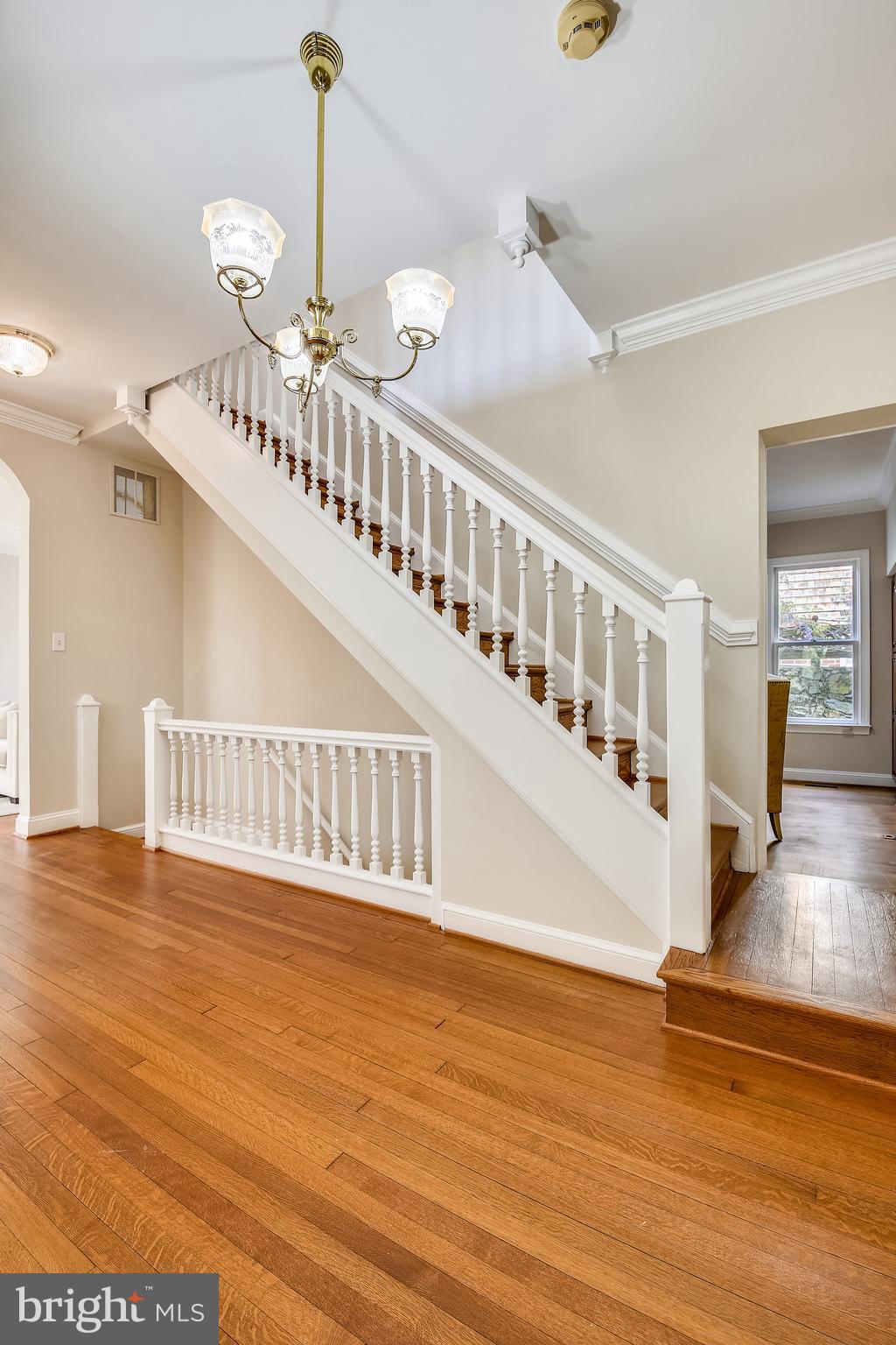 421 Kent Square Road Gaithersburg, MD 20878 - Photo 24 of 78 High ceilings and original chestnut floors