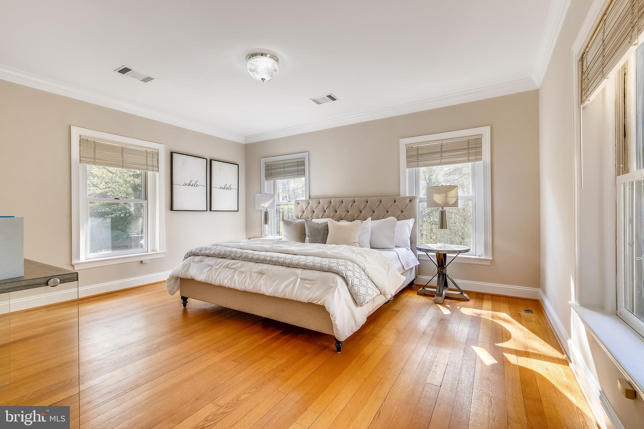 421 Kent Square Road Gaithersburg, MD 20878 - Photo 25 of 78 Expansive primary suite w/hardwood floors