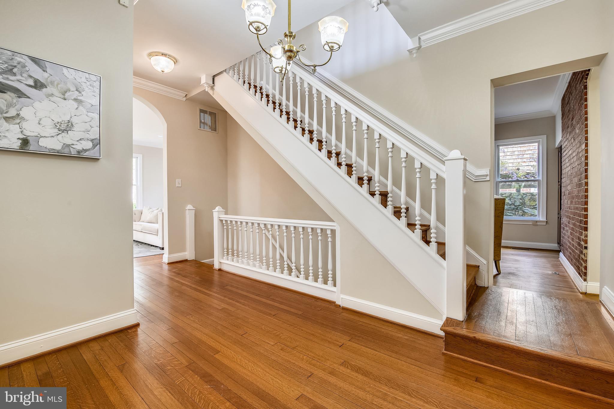421 Kent Square Road Gaithersburg, MD 20878 - Photo 7 of 78 Entry foyer - original chestnut floors