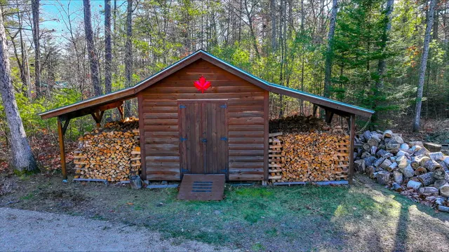 $899,000 | 141 Long Pond Drive, Denmark, ME 04022