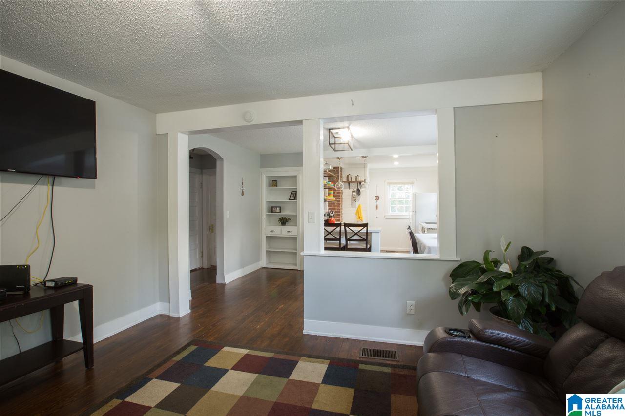 107 Hickory Avenue Southwest Cullman, AL 35055 - Photo 5 of 23