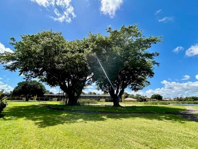 $169,000 | 1830 Meadows Circle West, Unit 1830, Boynton Beach, FL 33436