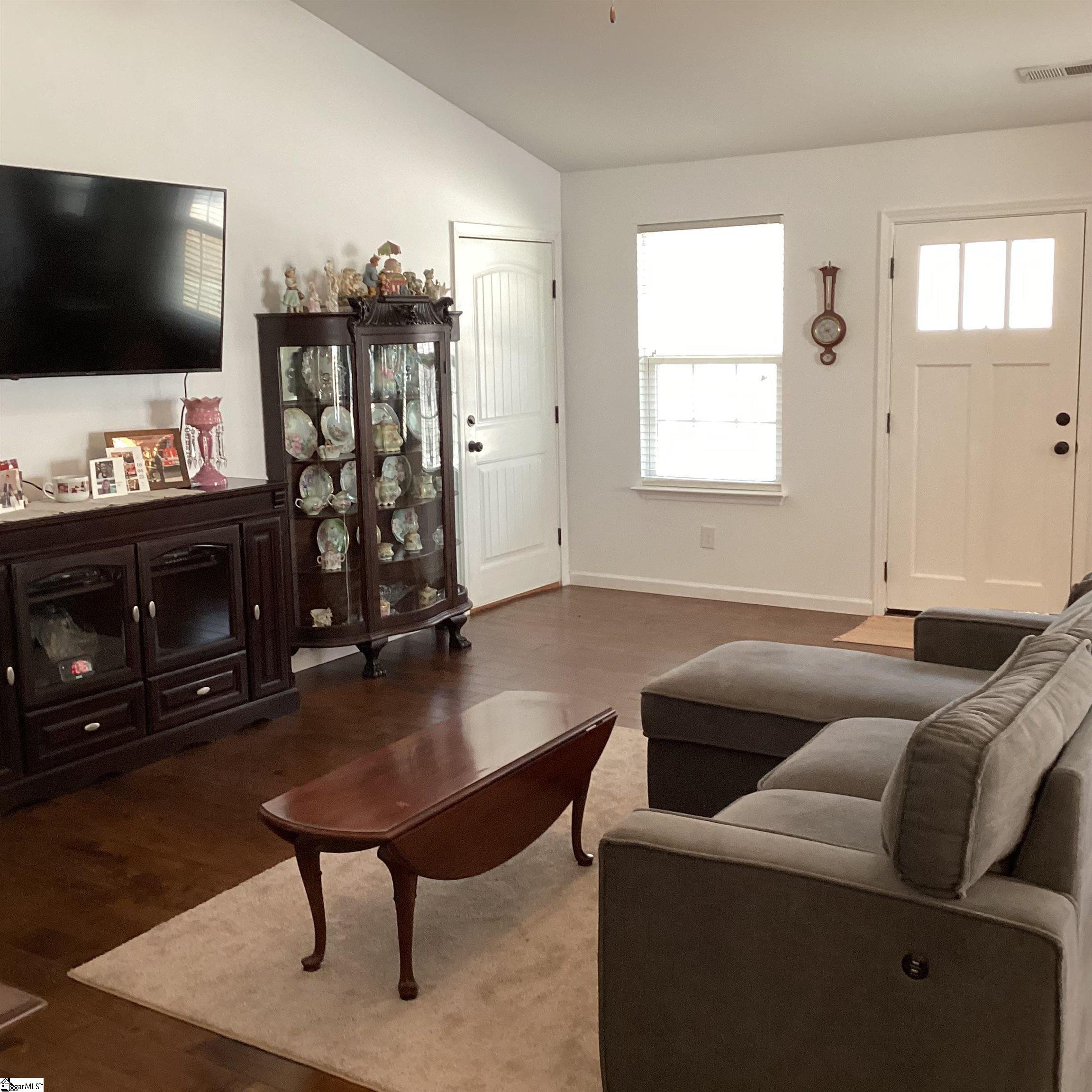 424 Bowers Road Travelers Rest, SC 29690 - Photo 3 of 22