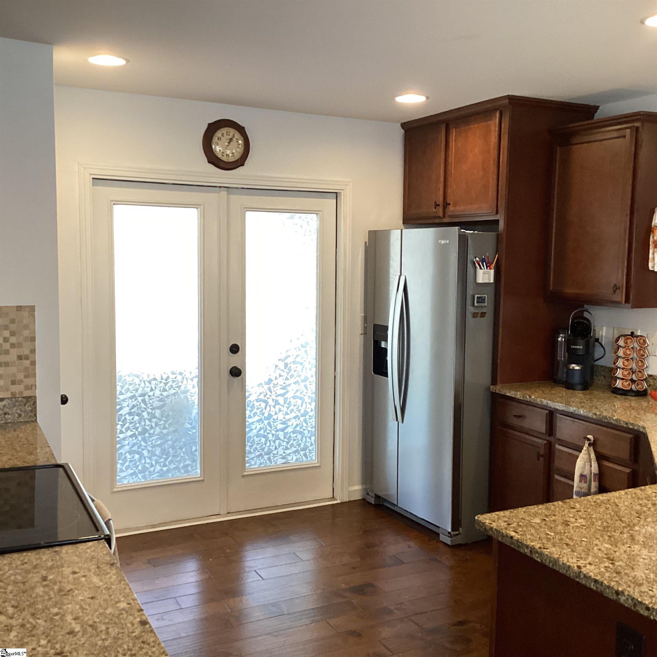 424 Bowers Road Travelers Rest, SC 29690 - Photo 5 of 22