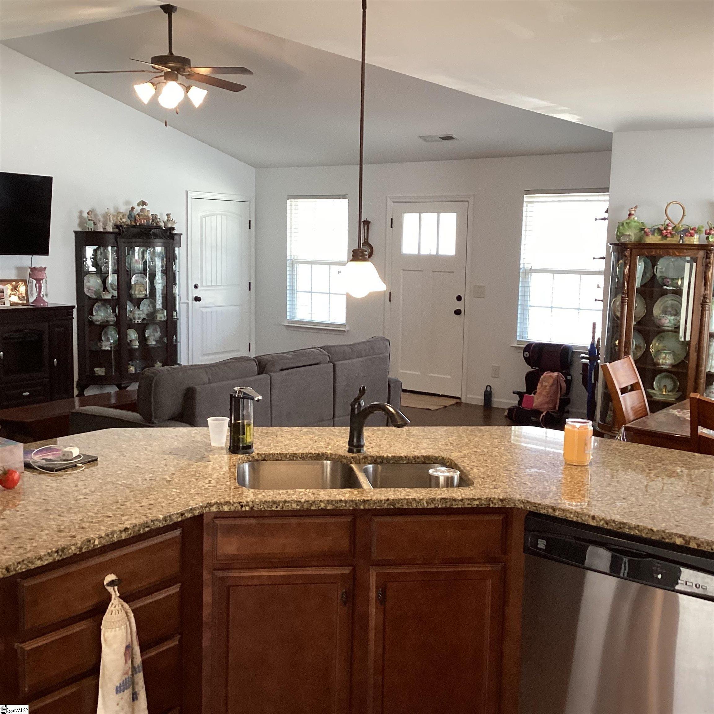 424 Bowers Road Travelers Rest, SC 29690 - Photo 6 of 22