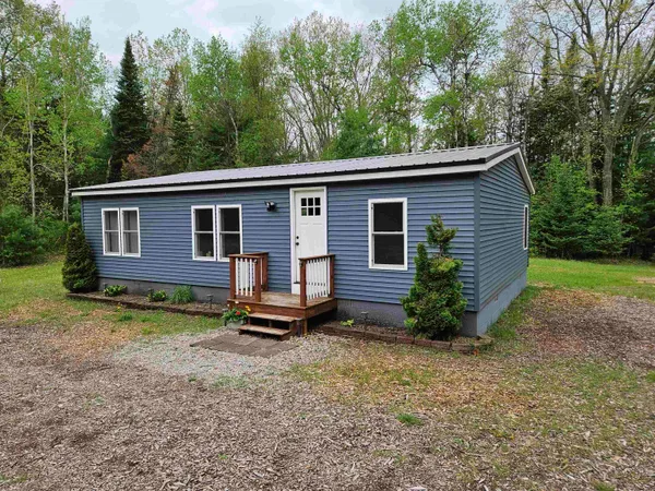 $289,900 | 3056 Indian Hill Road, Honor, MI 49640