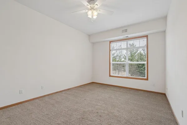 $300,000 | 1244 County Rd D East, Unit 205, Maplewood, MN 55109