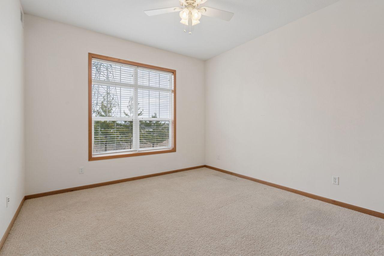 1244 County Rd D East, Unit 205 Maplewood, MN 55109 - Photo 19 of 27
