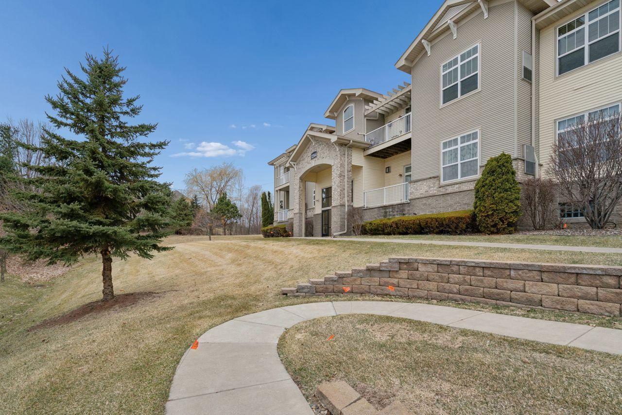 1244 County Rd D East, Unit 205 Maplewood, MN 55109 - Photo 23 of 23