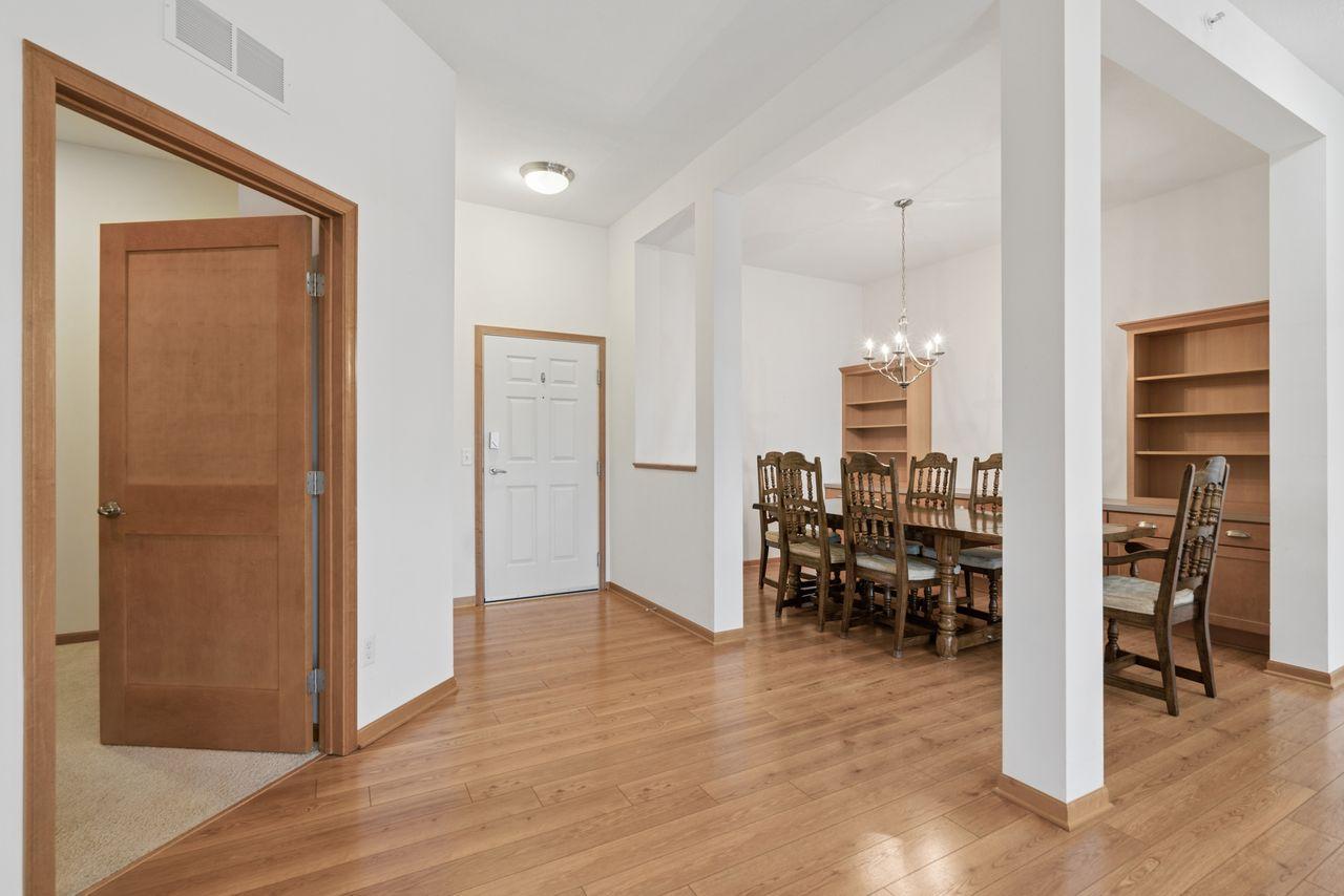1244 County Rd D East, Unit 205 Maplewood, MN 55109 - Photo 7 of 27