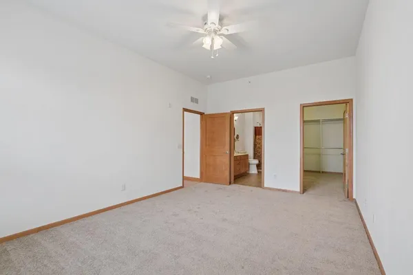 $300,000 | 1244 County Rd D East, Unit 205, Maplewood, MN 55109