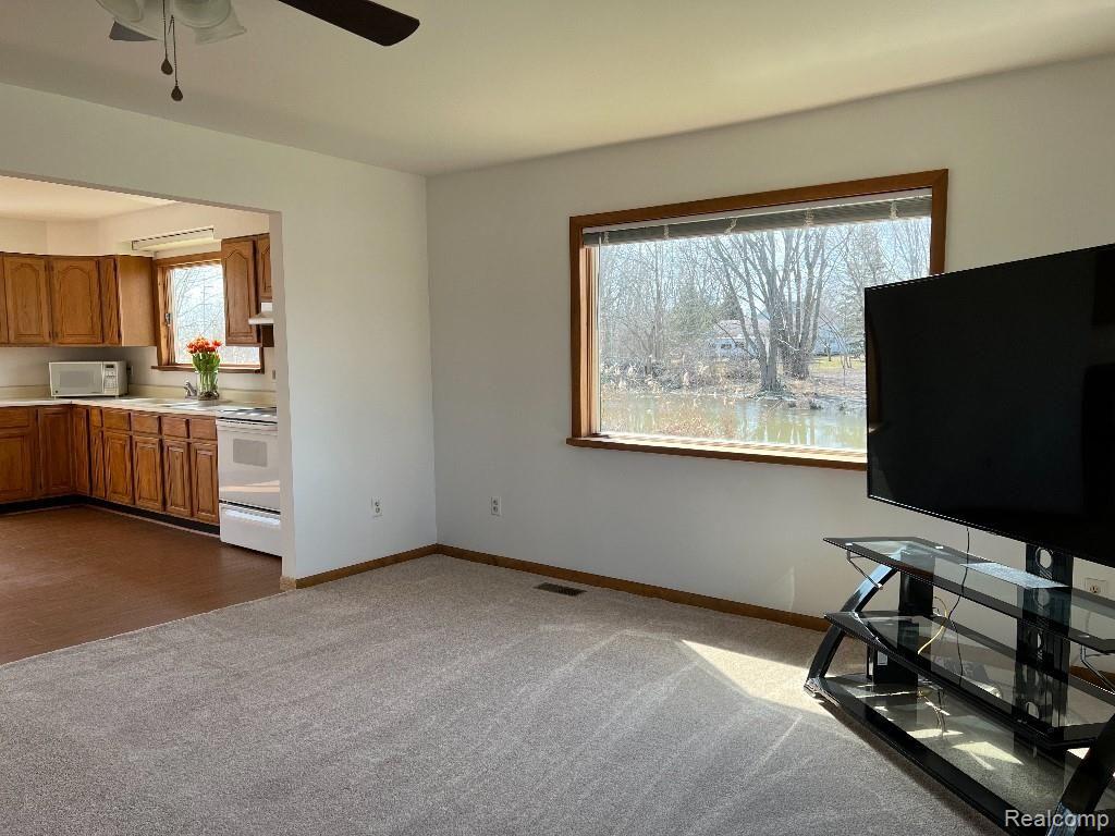 4444 Brest Road Newport, MI 48166 - Photo 11 of 17