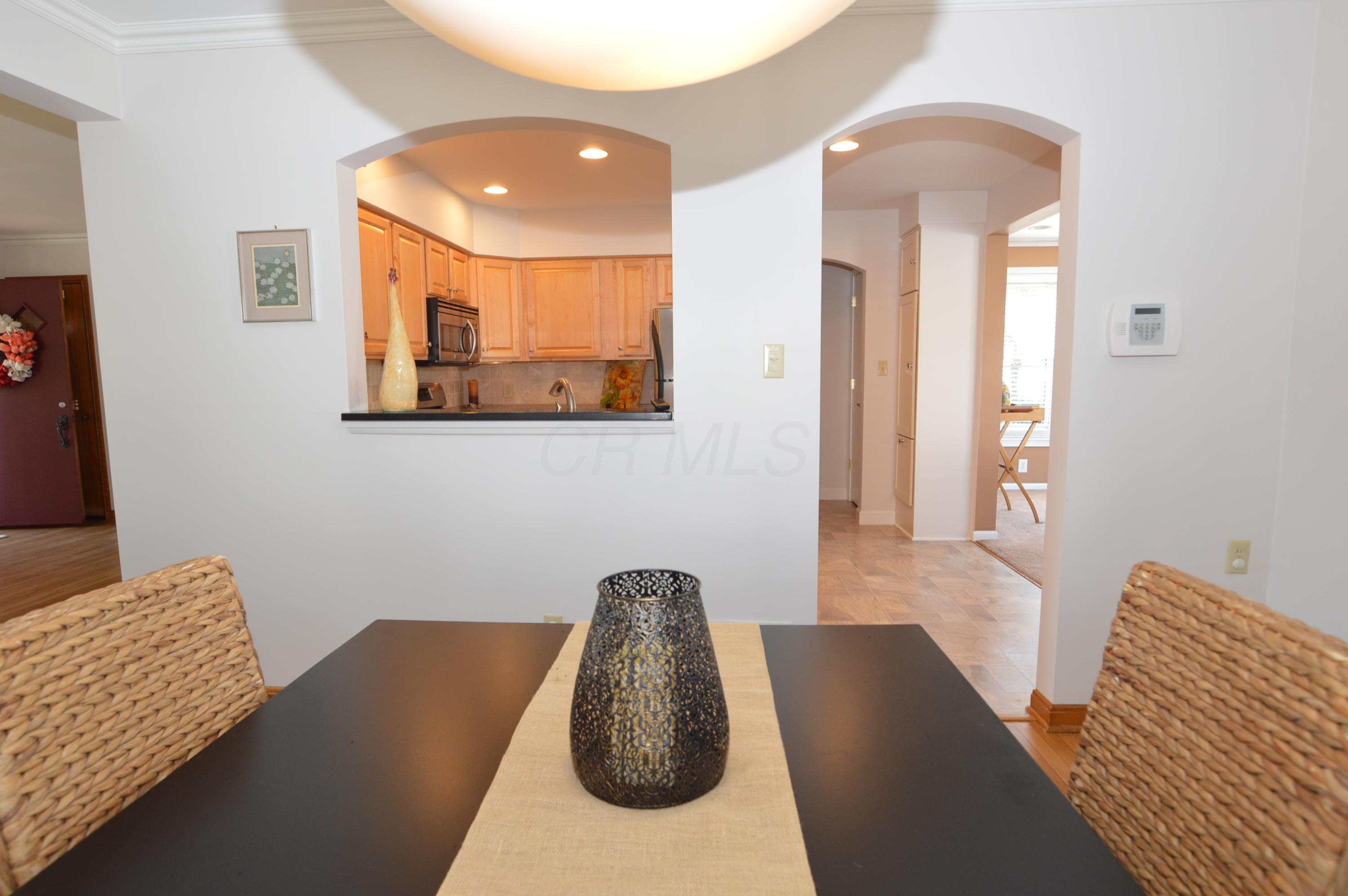 552 Acton Road Columbus, OH 43214 - Photo 6 of 33 Gallery Image 6