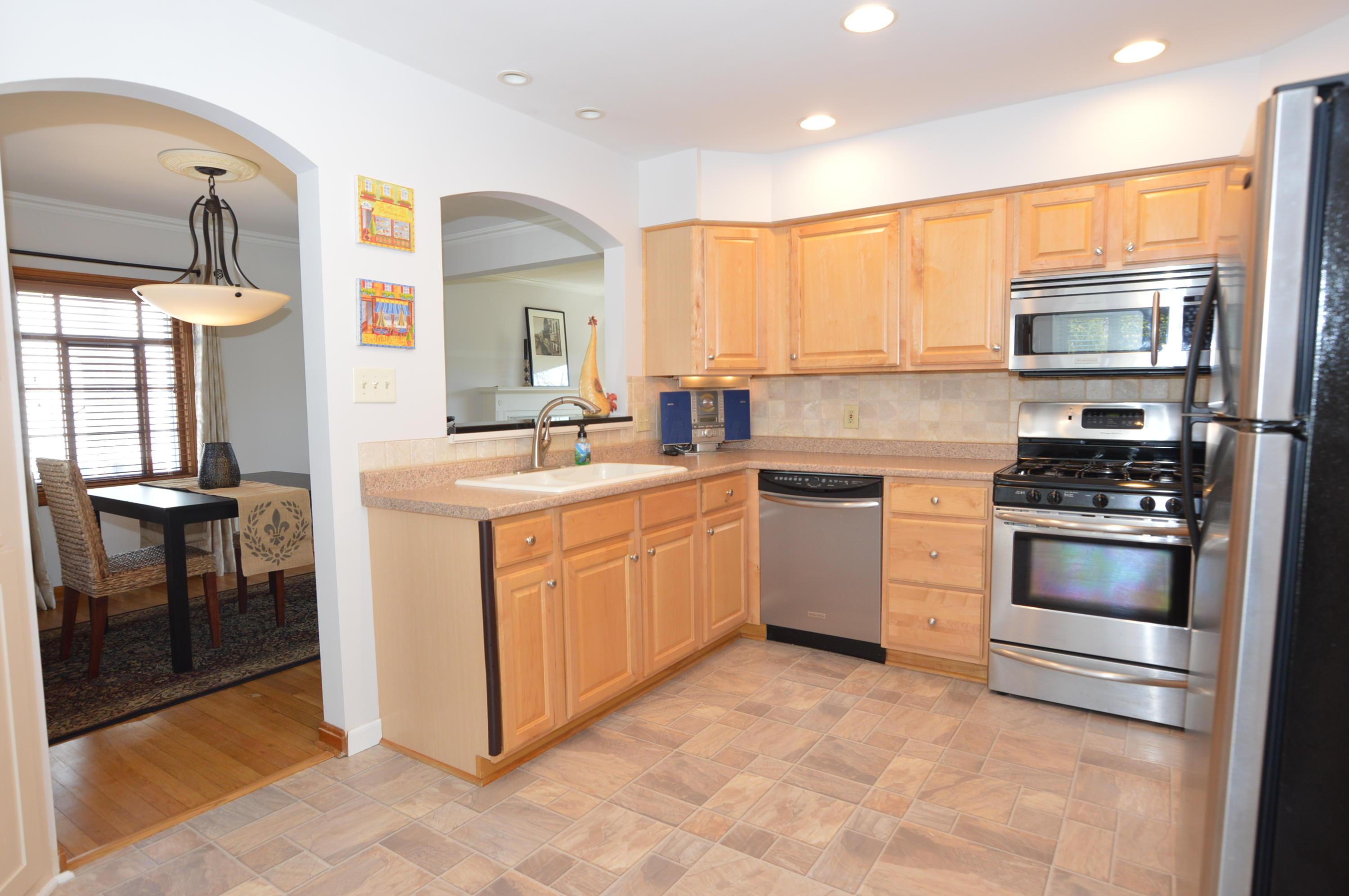 552 Acton Road Columbus, OH 43214 - Photo 8 of 33 Gallery Image 8