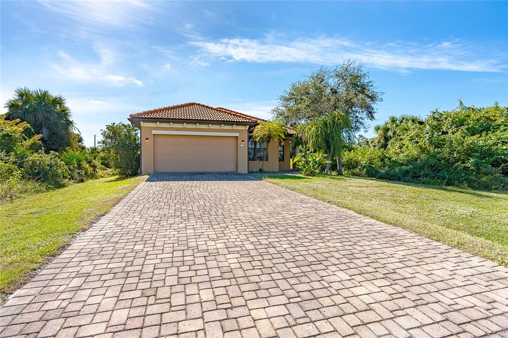 431 Albatross Road Rotonda West, FL 33947 - Photo 1 of 25 Gallery Image 1