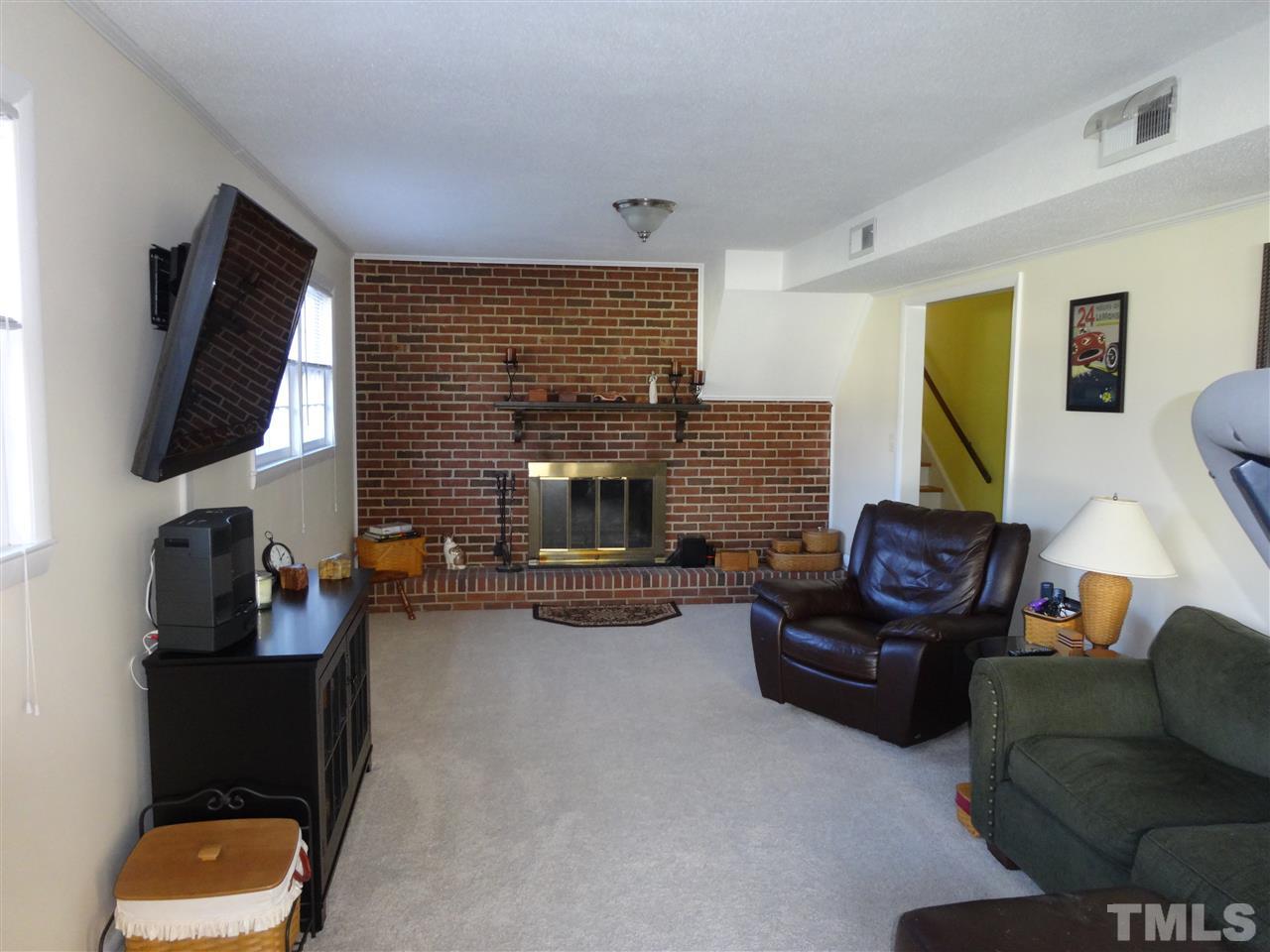 1601 Ridgeland Drive Raleigh, NC 27607 - Photo 9 of 24