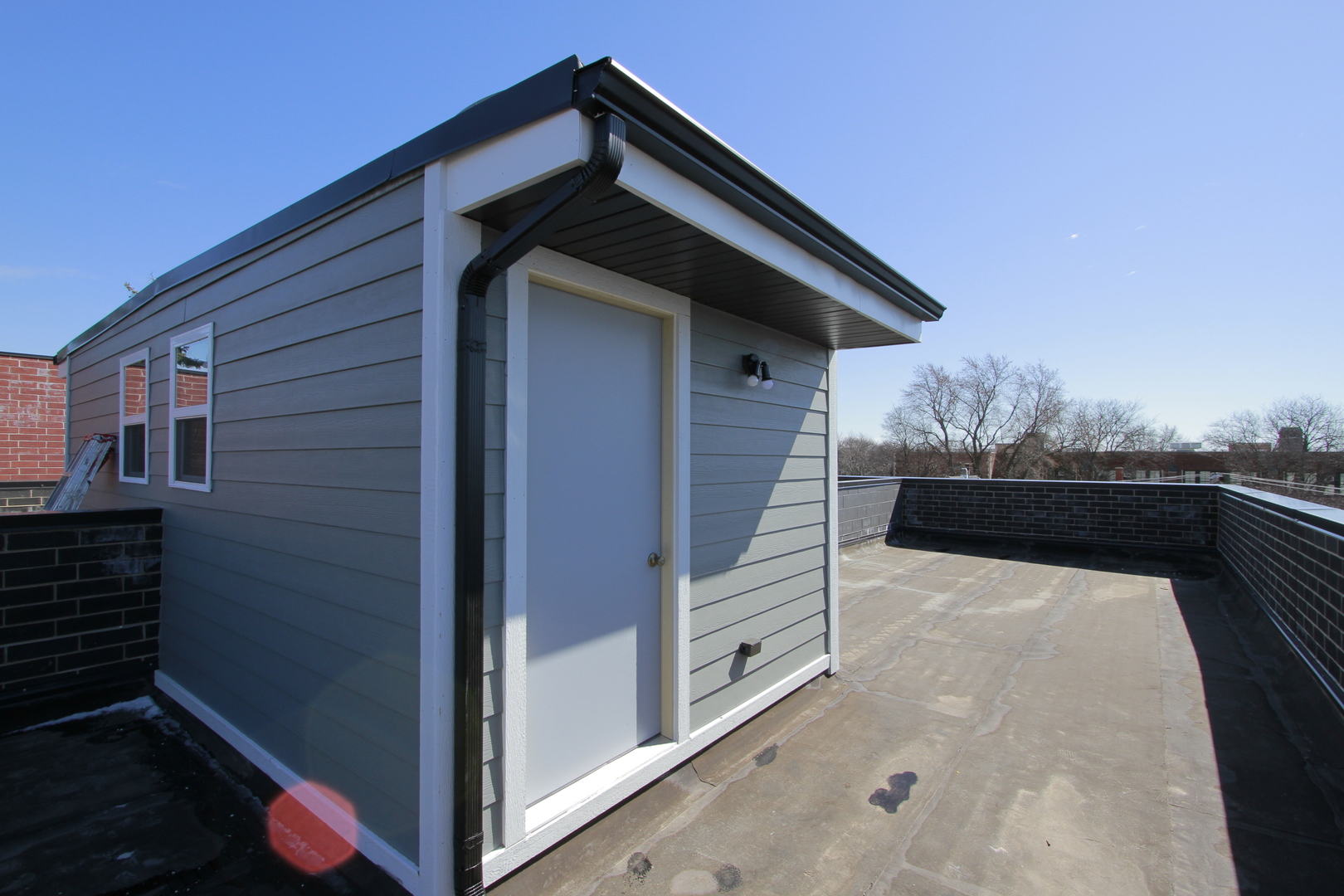 4211 West Roscoe Street, Unit 2W Chicago, IL 60641 - Photo 11 of 12