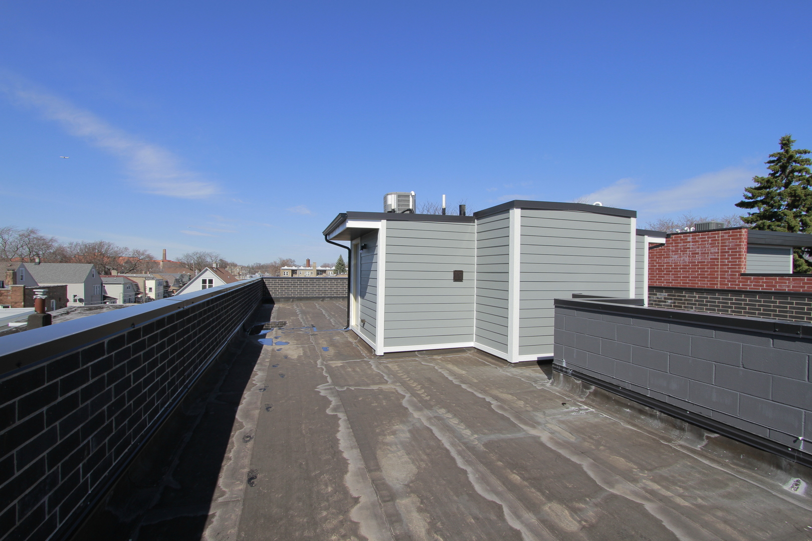 4211 West Roscoe Street, Unit 2W Chicago, IL 60641 - Photo 12 of 12 a view of a terrace