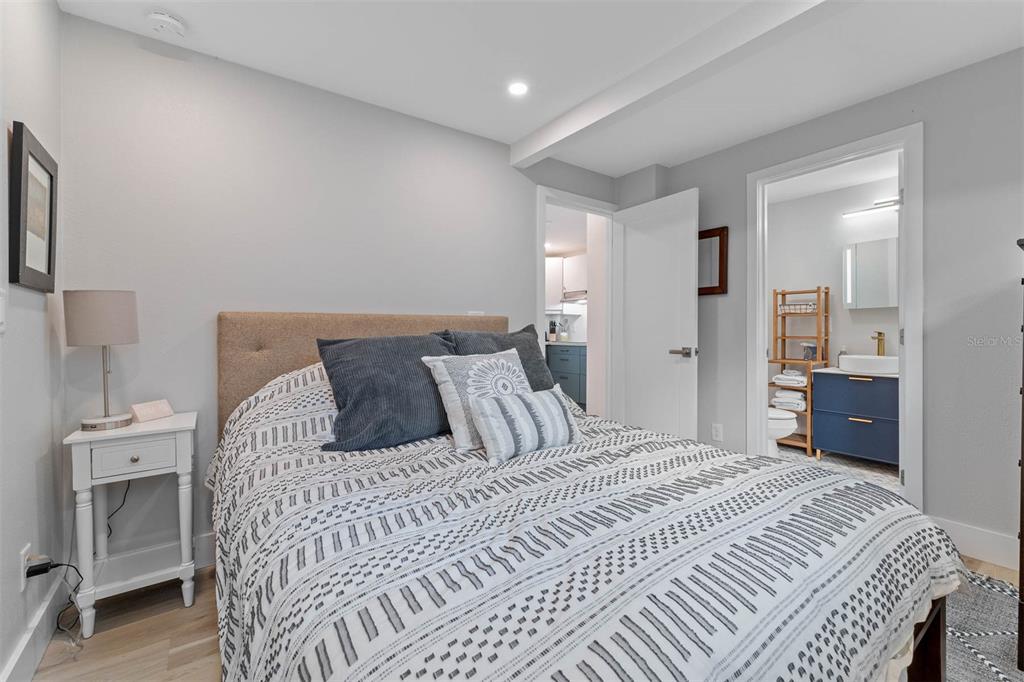 228 East Harding Street, Unit B Orlando, FL 32806 - Photo 23 of 33