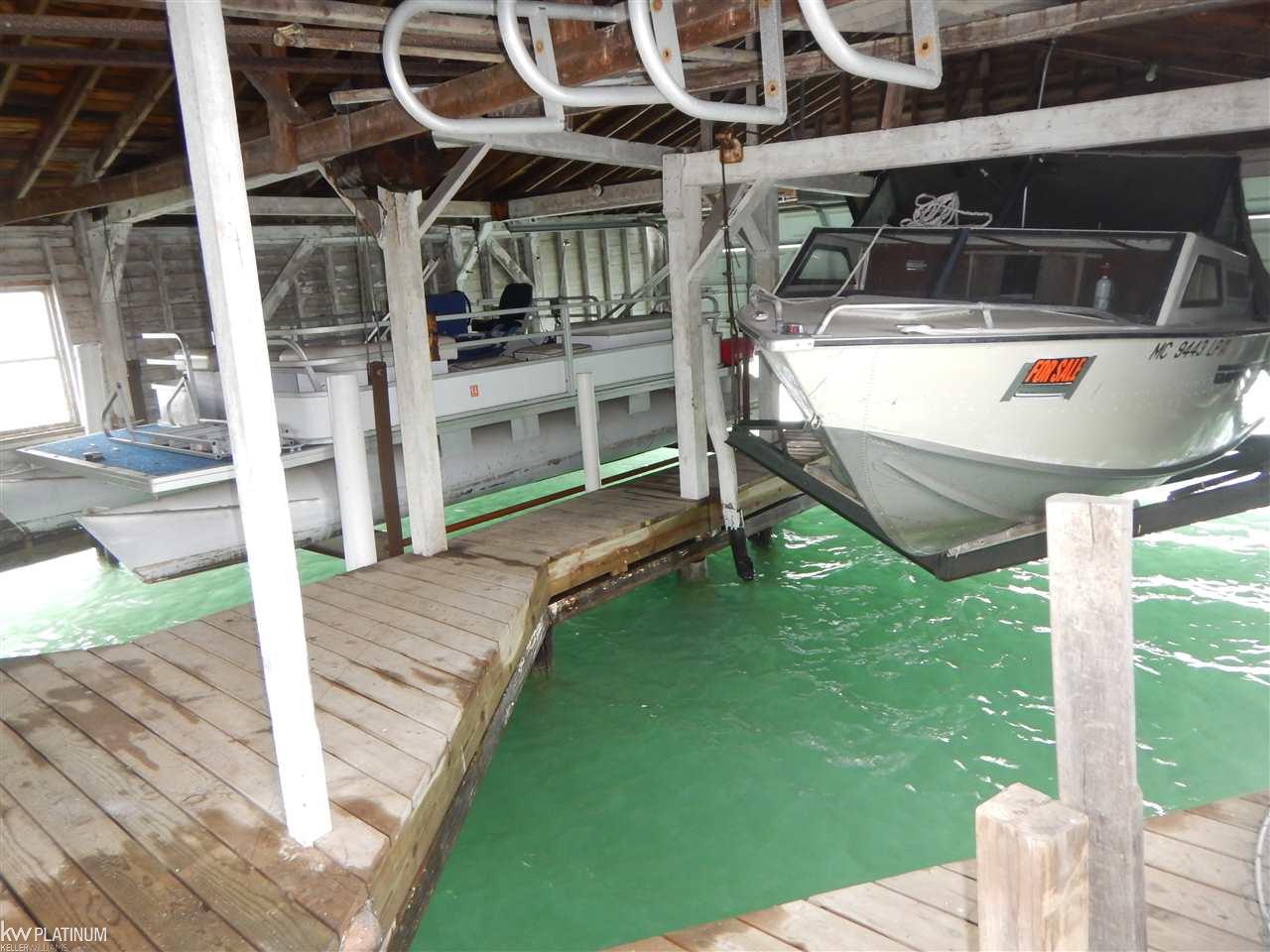 5637 Pointe Tremble Road Algonac, MI 48001 - Photo 41 of 50 31320509-40.JPG