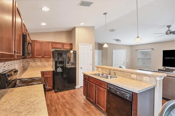 $305,000 | 4032 11th Street East, Bradenton, FL 34208