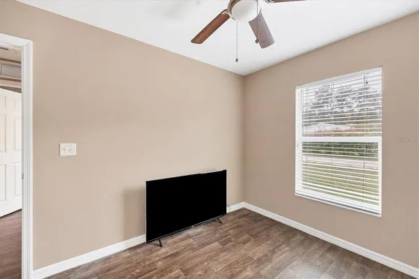 $305,000 | 4032 11th Street East, Bradenton, FL 34208